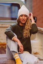 Load image into Gallery viewer, 100% Cashmere No.15 Jayne Crewneck (Preorder)